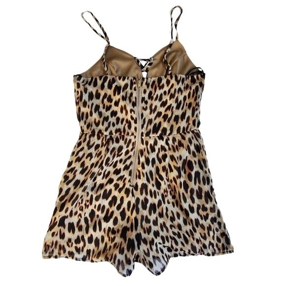 Material Girl Natural Leopard spaghetti strap shorts romper sz S - Picture 2 of 12